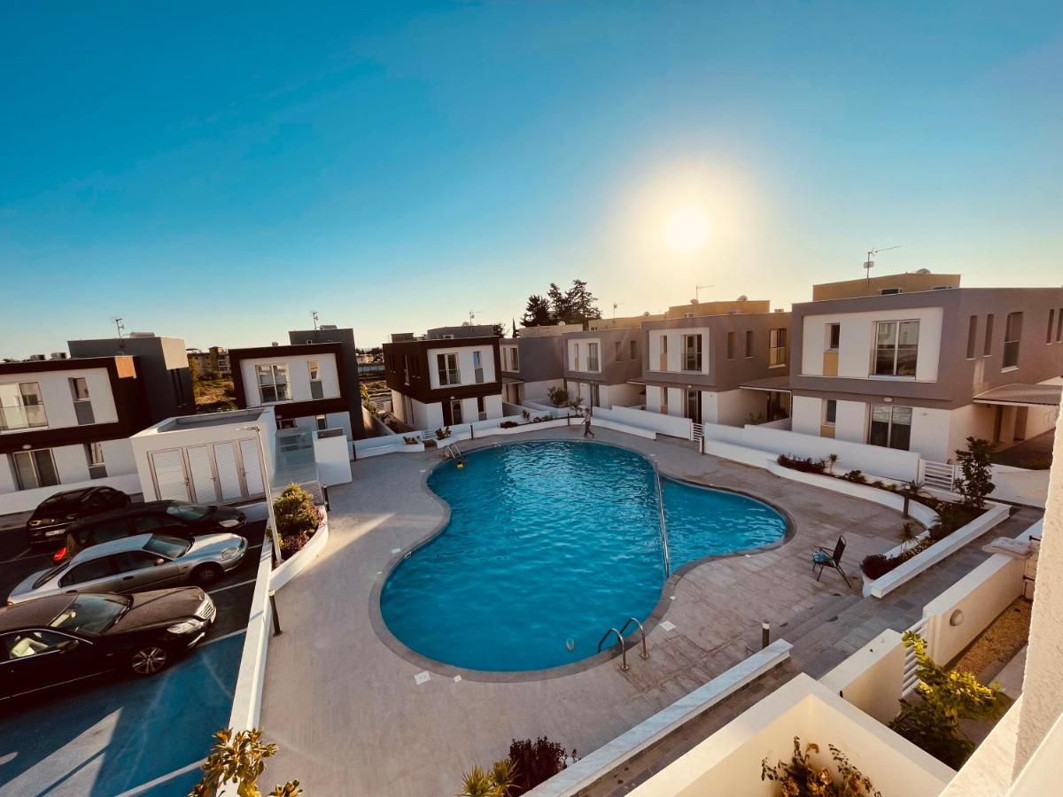 City Center Cozy Apt Paphos Extérieur photo