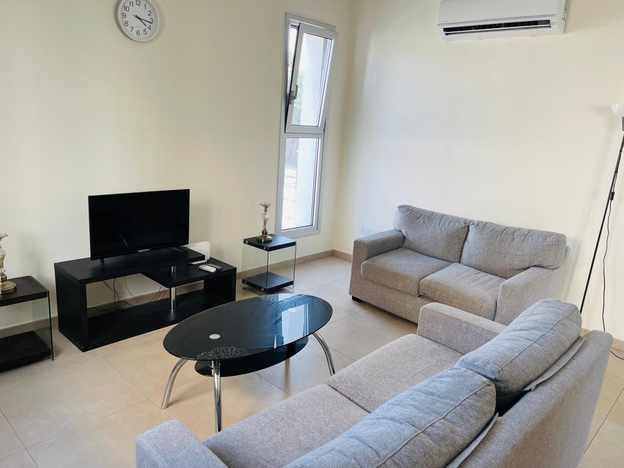 City Center Cozy Apt Paphos Extérieur photo